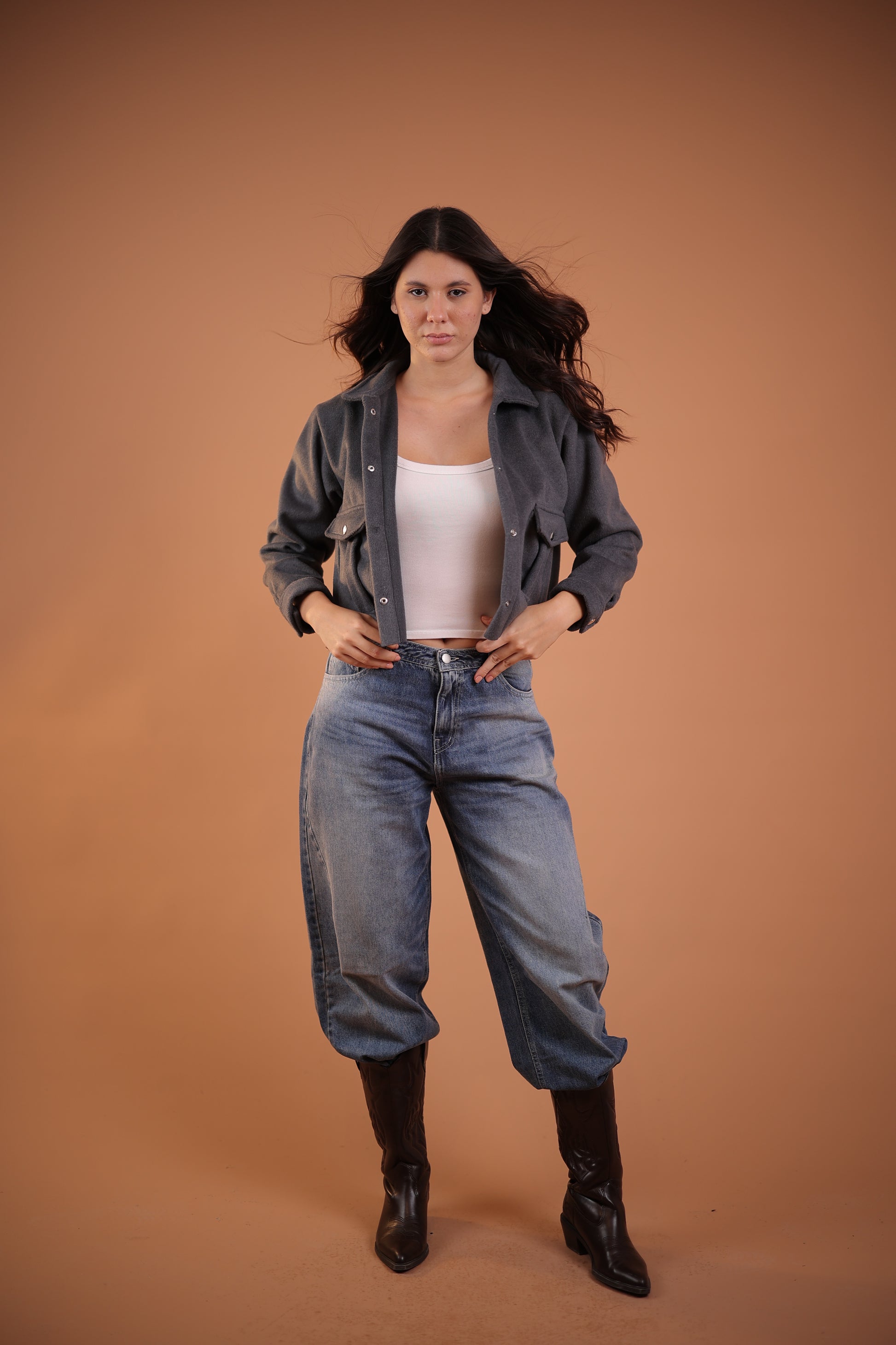 Zoya جاكيت جوخ قصير مبطن