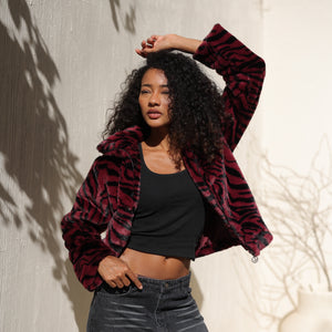 جاكيت فرو قصير Zoya