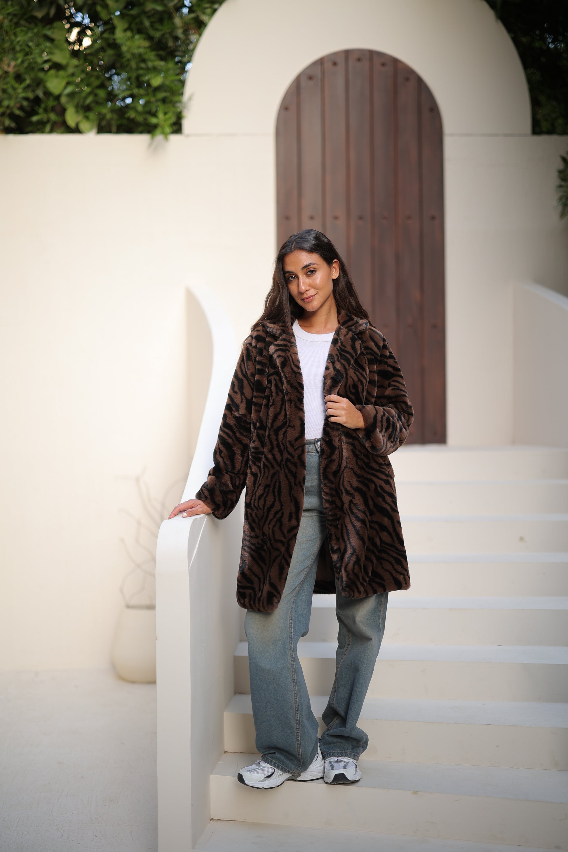 جاكيت فرو طويل Zoya